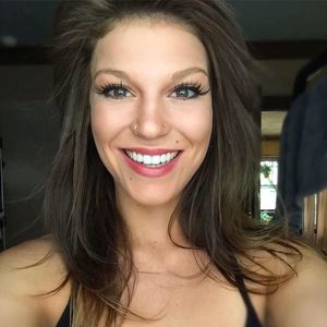 Meet your Posher, Alisha